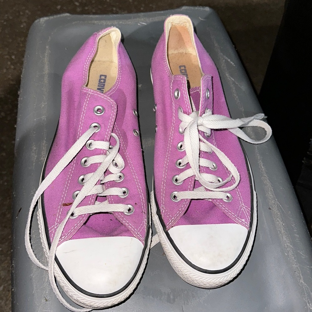 purple converse